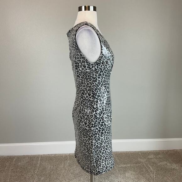 AQUA Sequin Sleeveless Mini Sheath Cocktail Dress Sparkly Black and White Size 6 - Picture 3 of 9